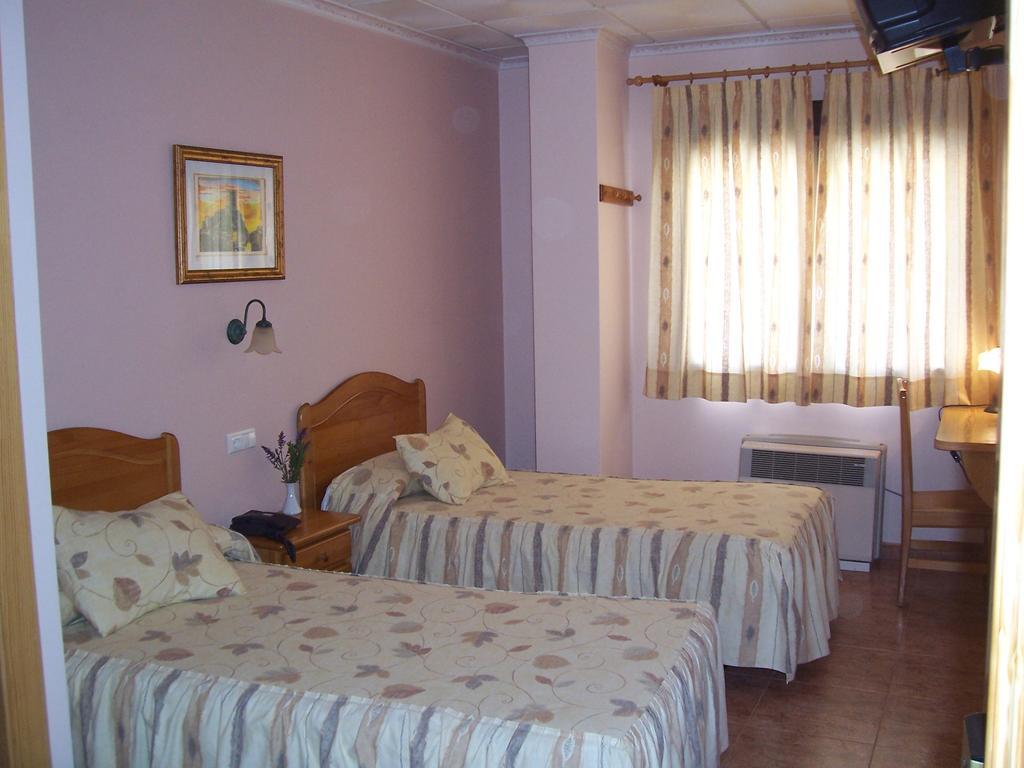 Hotel Meson El Castillo *